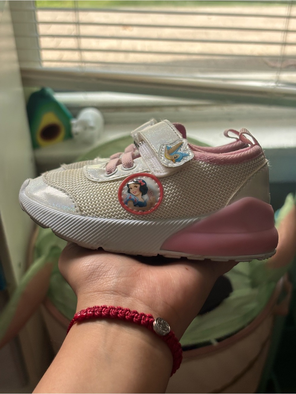 Snow white vintage shoes
